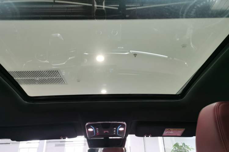 Used JETOUR X70 PRO 2023 1.6T DCT Enjoy MAX 5-seater
