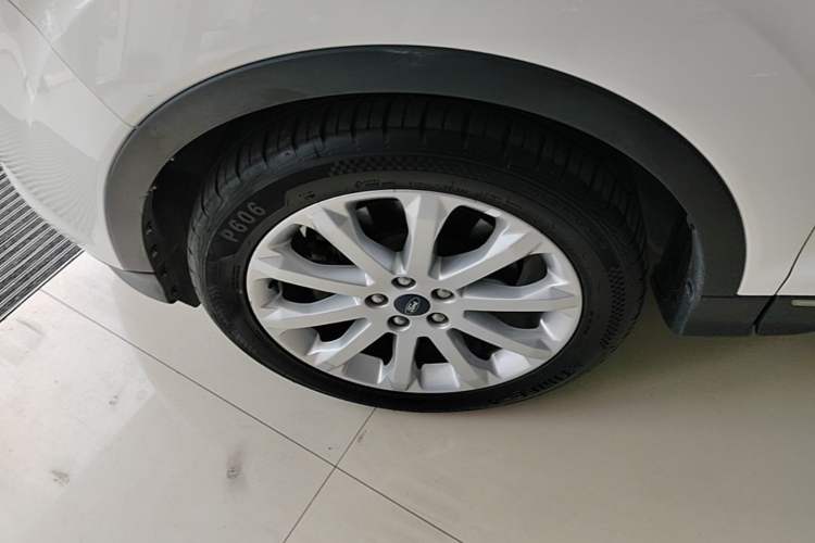 Used Ford Kuga 2013 2.0L GTDi Four-Wheel-Drive Elite Model
