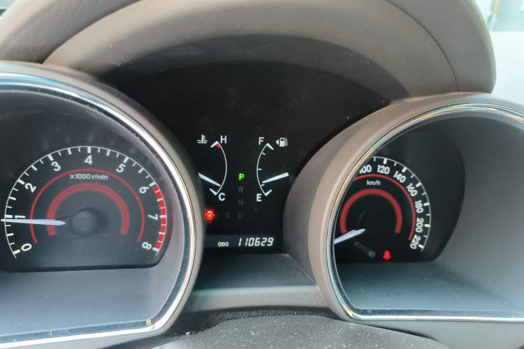 Used Toyota Highlander 2011 2.7L Two-Wheel Drive 5-Seater Elite Edition Instrument Cluster