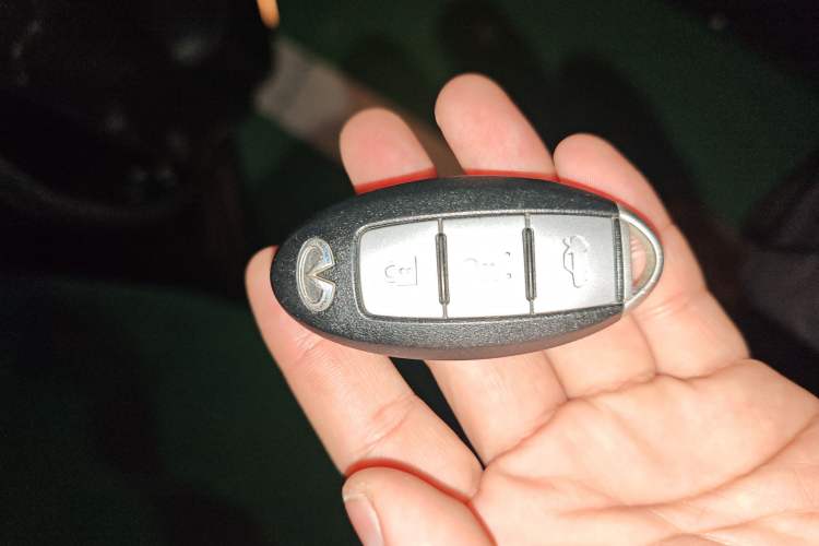 Used Infiniti Q50 2014 3.7L Luxury Sport Edition