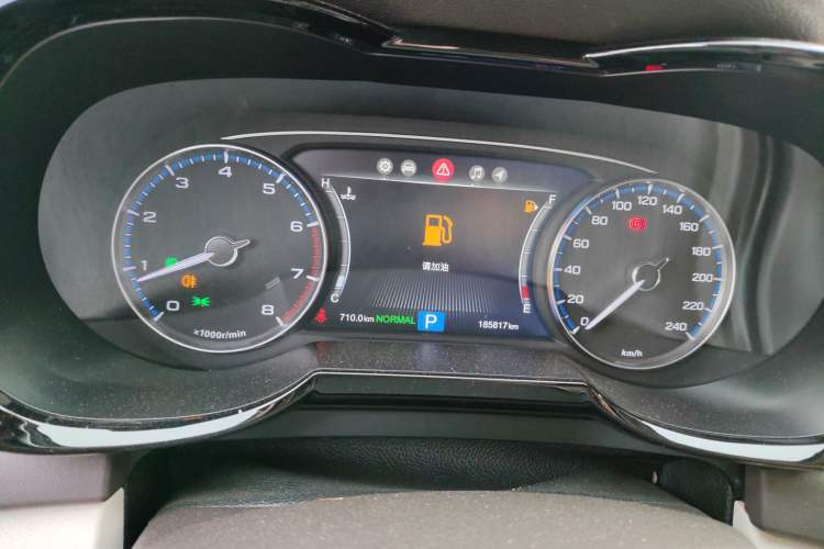 Used GAC Trumpchi GS8 2017 320T Two-Wheel Drive Luxury Smart Connectivity Version (7 Seats)