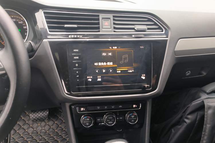 Used Volkswagen Tiguan L 2019 Updated Version 330TSI Automatic Two-Wheel Drive Panoramic Comfort Edition China VI Standard