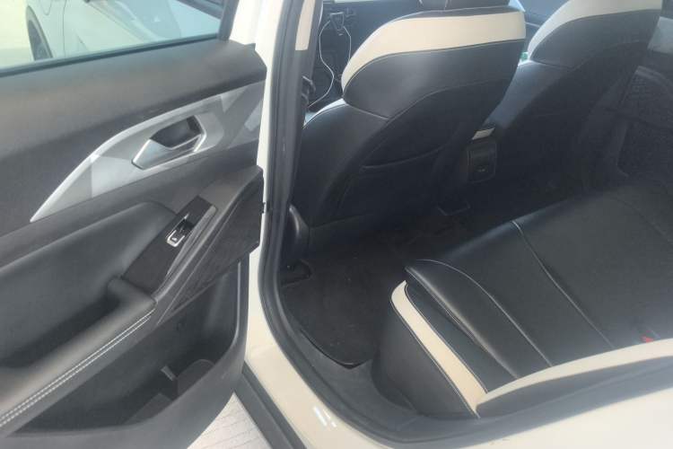 Used Geometry E Firefly 2023 320KM Cute & Handsome Tiger 5 Seats
