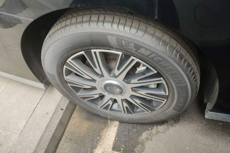 Used GAC Trumpchi E9 2025 E9 Superfast Charging Deluxe Edition
