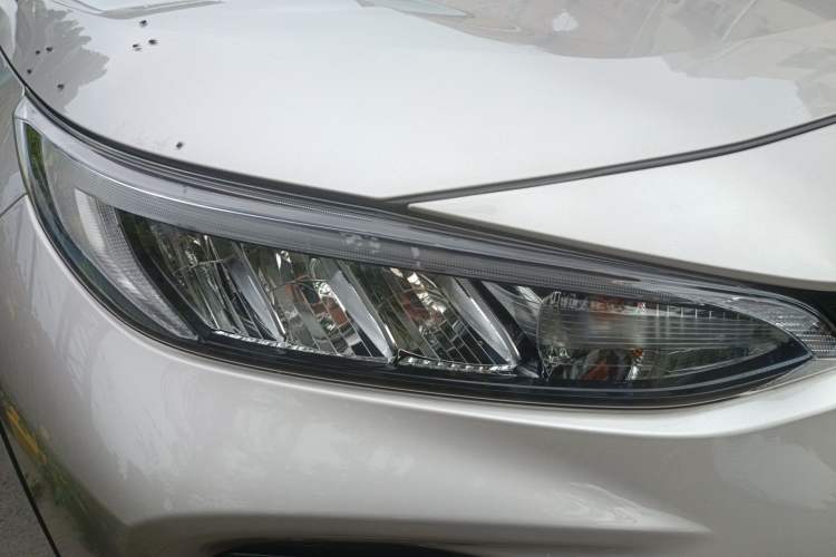 Used Toyota Wildlander 2022 2.0L CVT Two-Wheel Drive Urban Edition Right Front Headlight