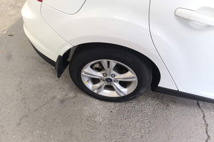 Used Ford Focus 2012 Hatchback 1.6L Automatic Fashion Edition