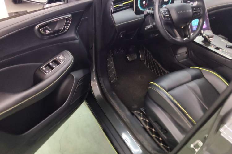 Used Roewe RX5 2021 PLUS 330TGI Automatic National Style Smart Luxury Edition
