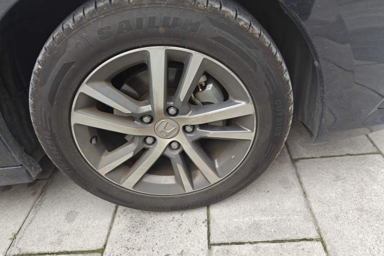 Used Honda Civic 2022 240TURBO CVT Dynamic Edition Right Front Wheel Hub