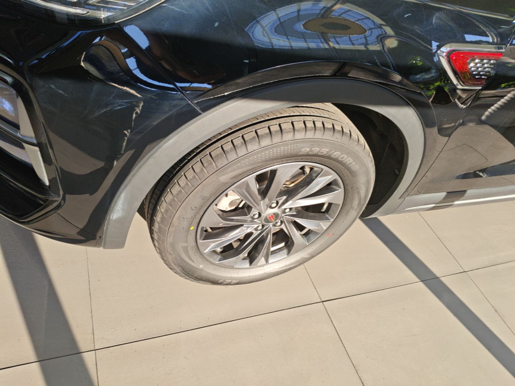 Hongqi HS5 2025 2.0T Two-Wheel Drive Flagship Pro Edition - Chinese Trim Xiang — снимка 10