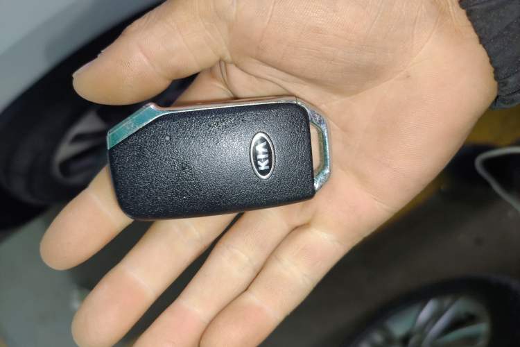 Used Kia Sportage R 2018 2.0L Automatic Smart Luxury Version China V Standard Vehicle Key