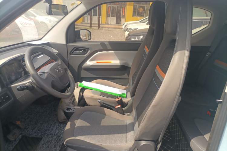 Used Wuling Hongguang MINIEV 2020 Enjoy Edition Lithium-Ion Battery Left Front Seat