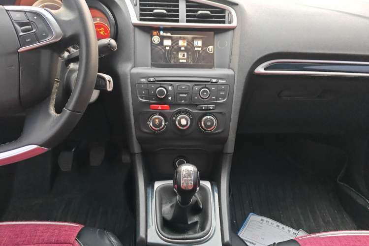 Used Citroen C4L 2014 1.8L Intelligent Drive Manual Enjoyment Model Audio And AC Panel