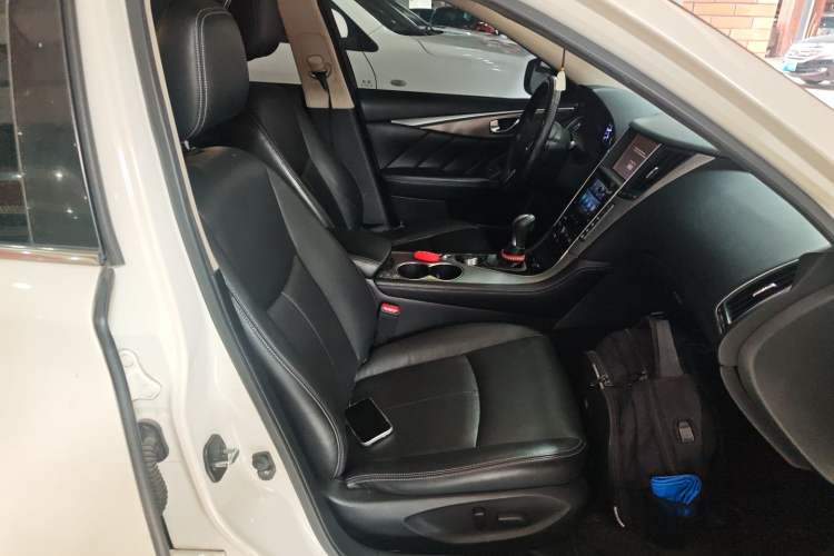 Used Infiniti Q50L 2016 2.0T Enjoyment Edition Right Front Seat