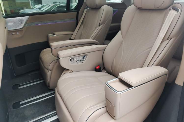 Used XPeng X9 2026 Model—Range-Extended Version 1602 Ultra
