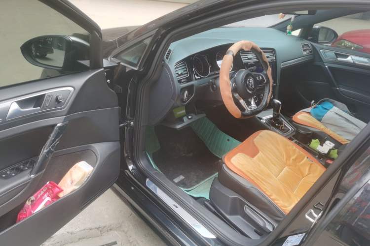 Used Volkswagen Golf 2019 280TSI DSG R-Line China VI Standard Driver Seat