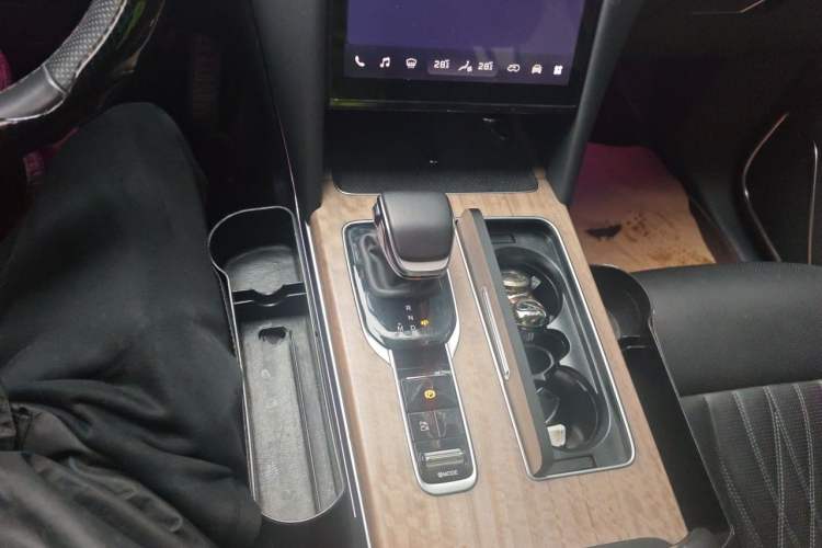 Used Hongqi HS7 2023 2.0T Automatic All-Wheel Drive Flagship Edition 7 Seats
