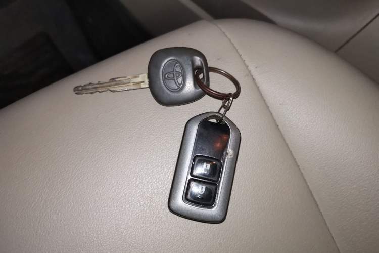 Used Toyota Verso 2011 180E CVT Elite Edition Vehicle Key
