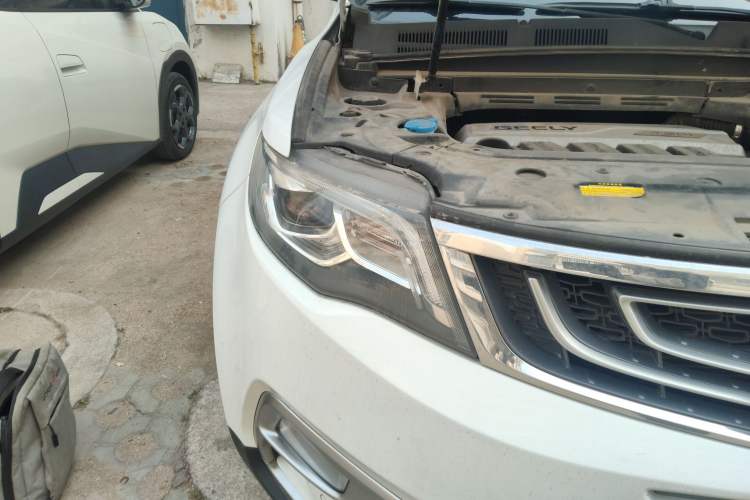 Used Geely Auto Emgrand X7 Sport 2016 1.8TD Automatic ZhiZun Version