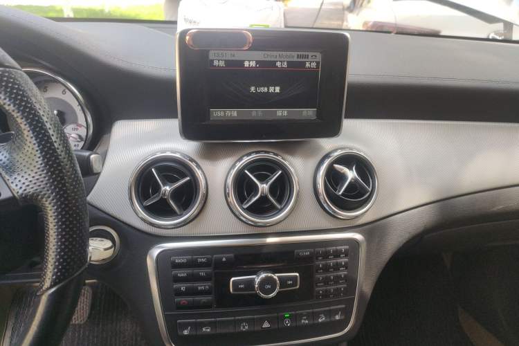 Used Mercedes-Benz GLA 2015 GLA 220 4MATIC Fashion Model