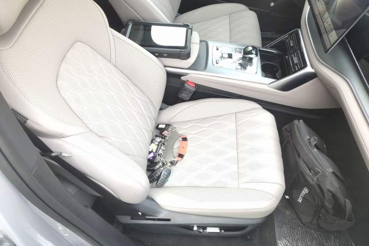 Used BYD Tang New Energy 2025 Intelligent Driving Version DM-i 115KM Prestige Edition Right Front Seat