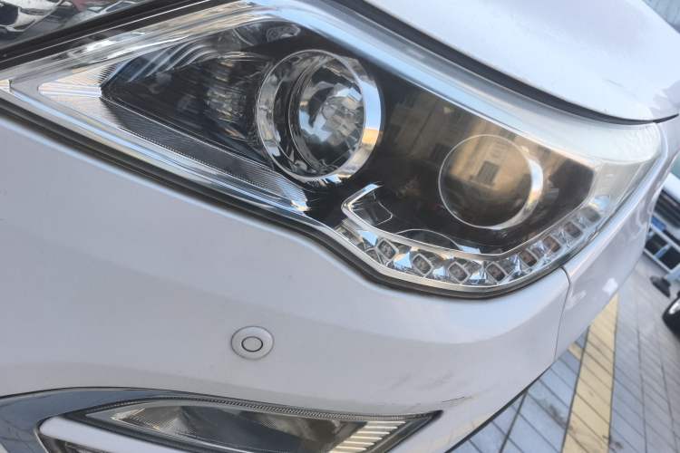 Used Baojun 560 2015 1.8L manual luxury version