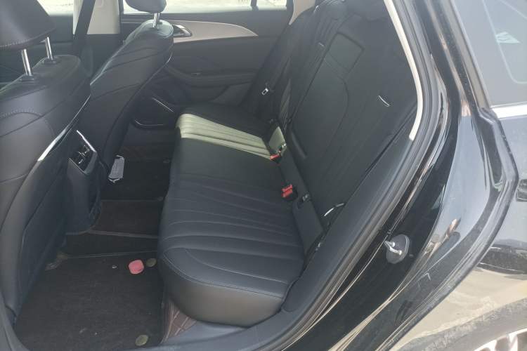 Used Hongqi H5 2024 2.0T Automatic Smart Connect Flagship Edition
