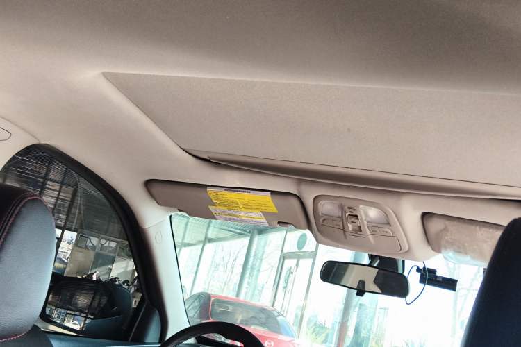 Used SAIC MAXUS T90 2021 2.0T Single-Turbo Automatic All-Wheel Drive High-Ride Elite Version with Extended Cargo Bed