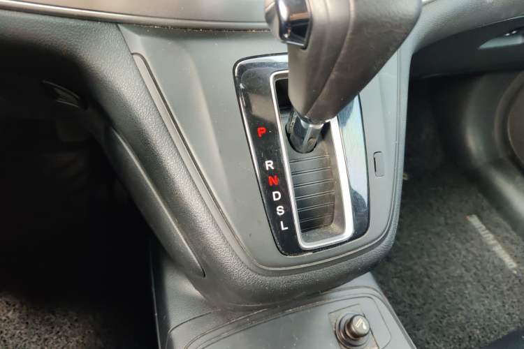 Used Honda CR-V 2015 2.0L two-wheel drive Fashion Edition
