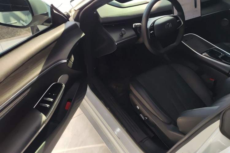 Used CHANGAN NEVO A07 2025 All-Electric "True Fragrance" Edition 710-Mile Long-Range Version Driver Seat