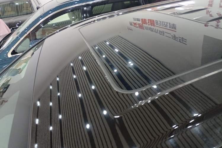 Used VOYAH Dream 2025 EV Four-Wheel Drive Flagship Kunpeng Edition