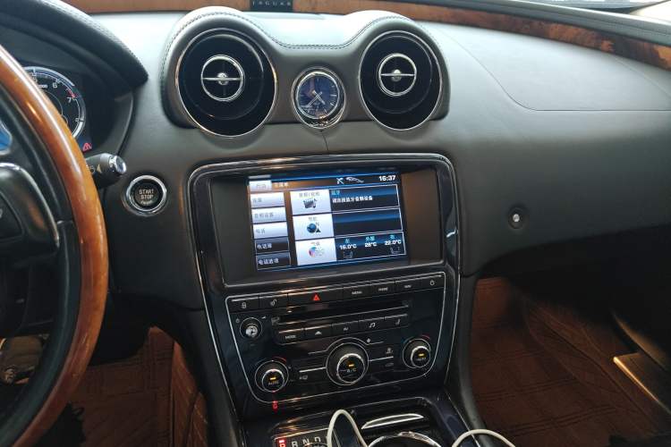 Used Jaguar XJ 2012 XJL 3.0 Panoramic Business Edition