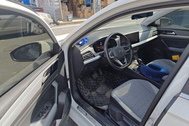 Used Volkswagen Lavida 2023 Revised Version 1.5L Automatic – Full-Option Edition
