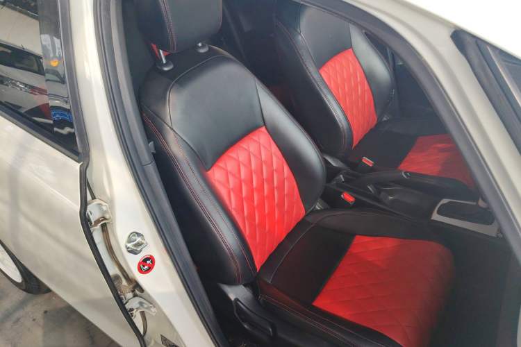 Used Honda Fit 2021 1.5L CVT Trend Edition Right Front Seat