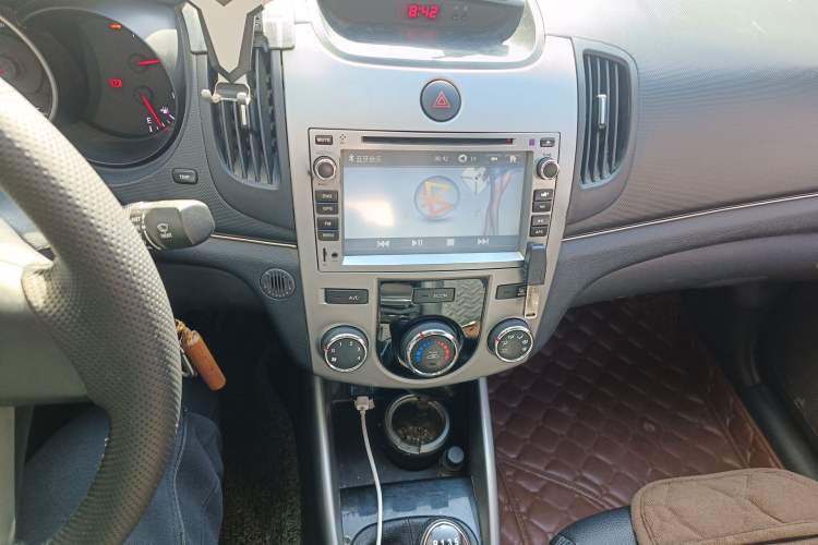 Used Kia Forte 2014 1.6L MT GL