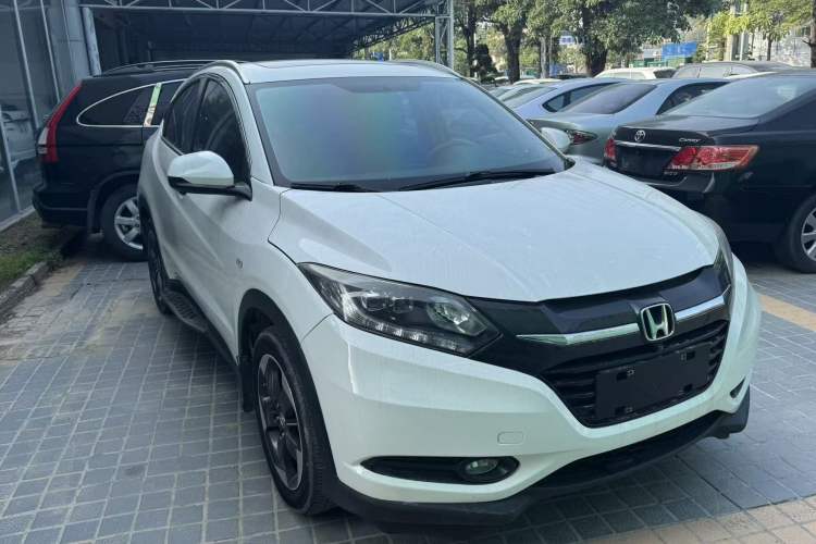 Used Honda Vezel 2017 1.8L CVT Front-Wheel Drive Pioneer Edition