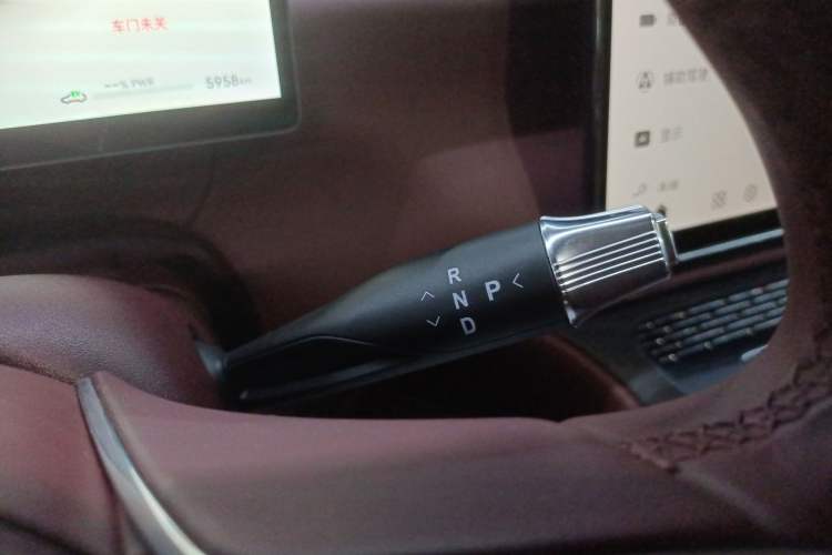 Used VOYAH Titan 2026 Model Max+ Gear Lever