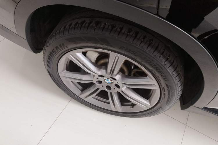 Used BMW X5 2019 xDrive40i M Sport U.S. specification