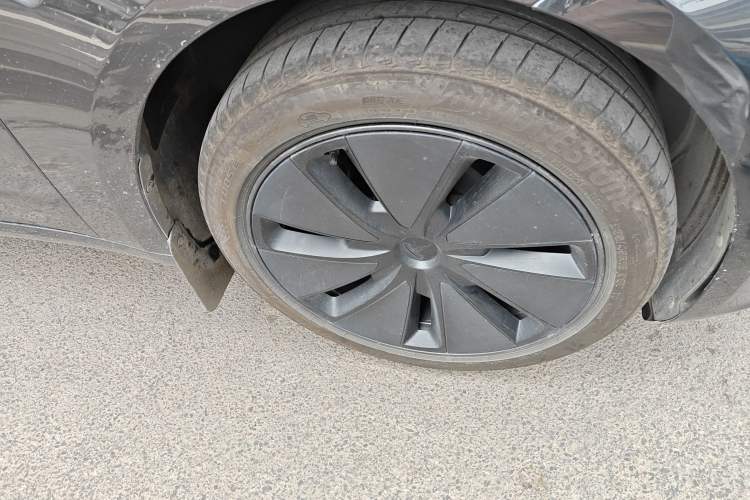 Used Tesla Model 3 2025 Rear-Wheel-Drive Version
