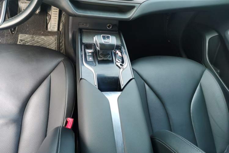 Used Hongqi E-QM5 2022 431 km Charge & Enjoy Edition
