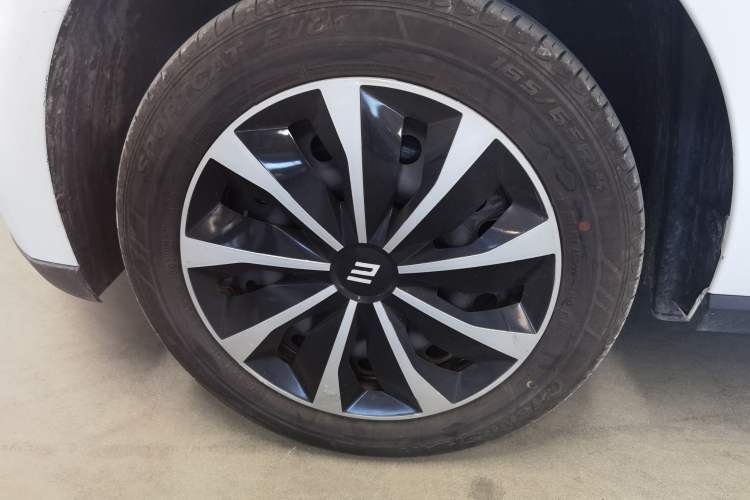 Used JMEV Xiao Qilin 2024 201km Comfort Version Exterior 4