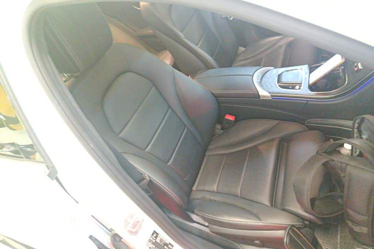 Used Mercedes-Benz C-Class 2021 C 200 L Fashion Edition Sport Version Right Front Seat