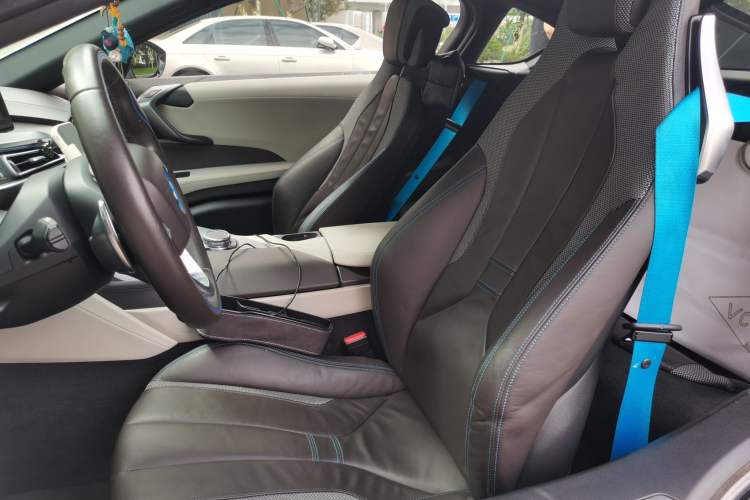 Used BMW i8 2014 Standard Model