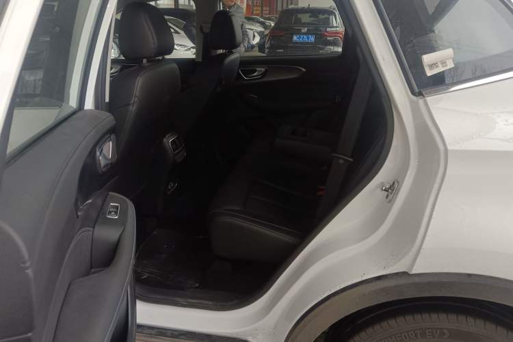 Used Roewe RX5 2025 PLUS 330TGI Automatic Trendsetting Smart Edition