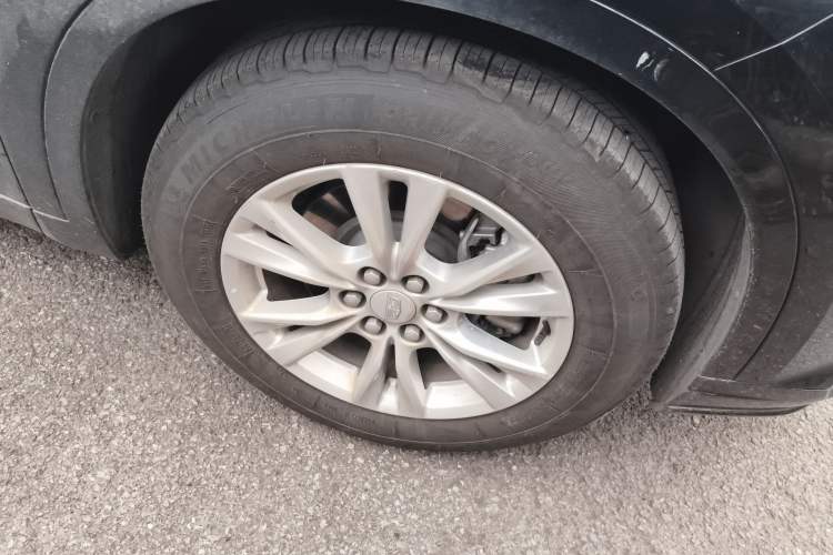 Used Cadillac XT6 2020 28T Seven-Seater Fashion Edition Right Front Wheel Hub