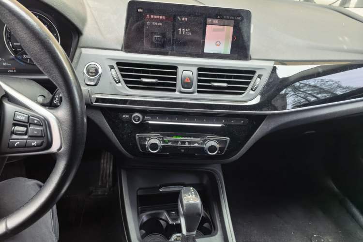Used BMW 1 Series 2019 118i Fashion Model Audio And AC Panel