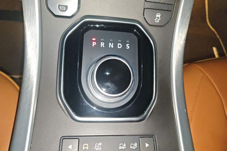 Used Land Rover Range Evoque 2015 2.0T Five-Door Enjoyment Edition Gear Lever