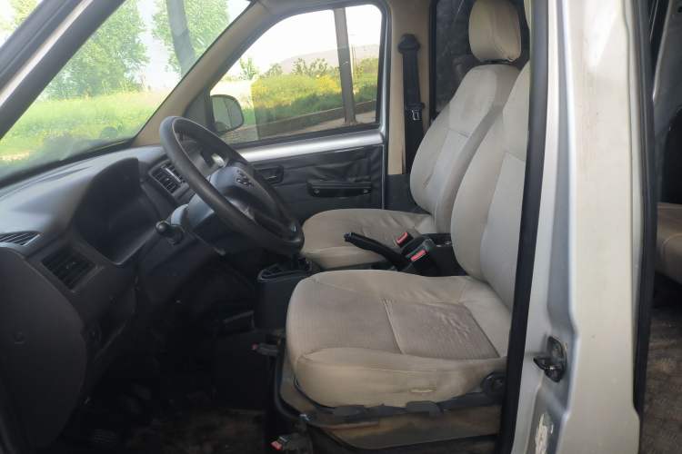 Used Wuling Rongguang 2020 1.2L S Base Model China VI Left Front Seat