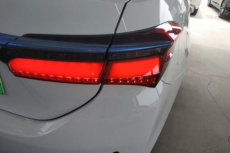 Used Toyota Corolla Hybrid E+ 2019 1.8L E-CVT Leading Edition