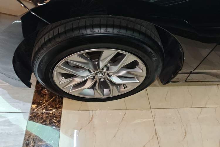 Used Toyota Avalon 2019 2.0L Luxury Edition China VI Standard Left Front Wheel Hub