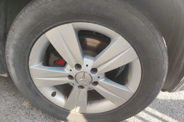 Used Mercedes-Benz Viano 2011 2.5L Prestige Edition